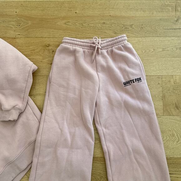 White Fox Sweatshirt and Joggers Greetings from the Desert Set in Blush Pink - Picture 5 of 8